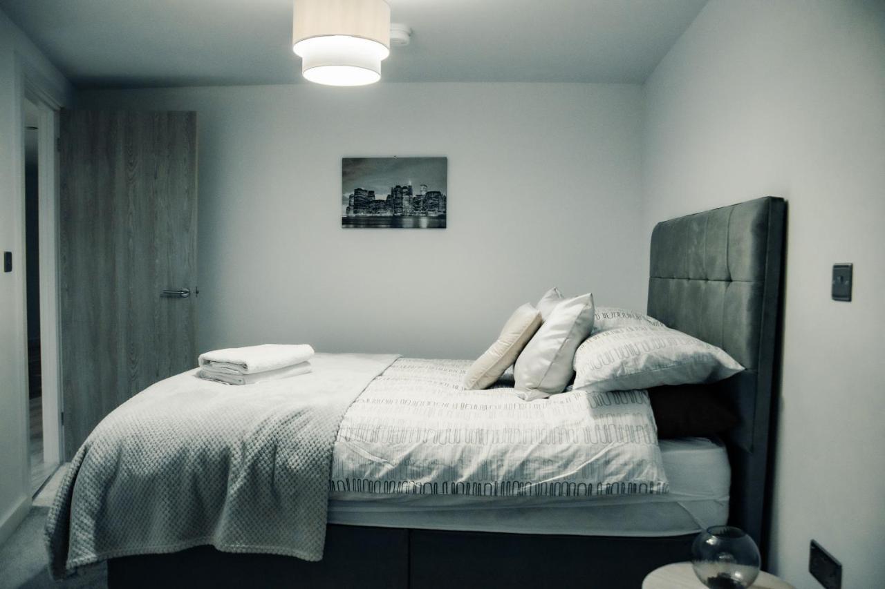 Bv Comfy Basement At Conditioning House Apartment Bradford (West Yorkshire)